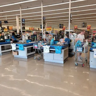 customers in a grocery store