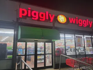 Piggly Wiggly