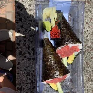 Tuna hand rolls