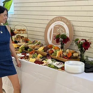 Partnership with Fizz Champagne Bar. Large charcuterie/ grazing table.