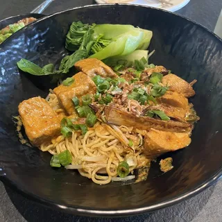 Curry Tofu Tossed Noodle