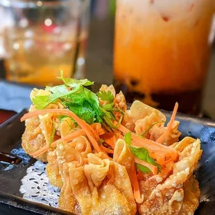 Fried wontons