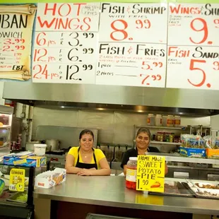 Helpful employees always ready to take your order