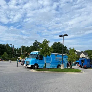 More trucks nice and spread out