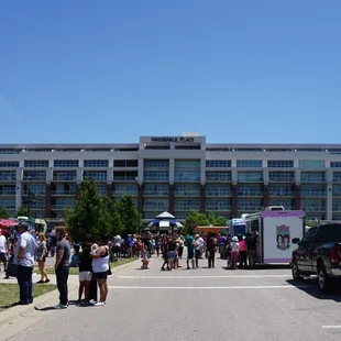 a large crowd of people