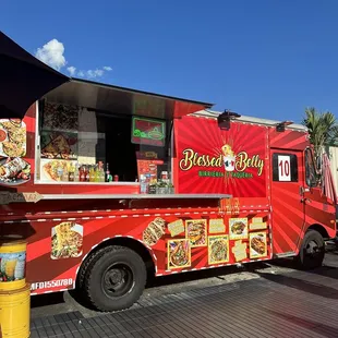 The best birria taco truck