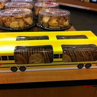 School bus packaging for chocolate chip cookies. It&apos;s the little things that crack me up. Cute!