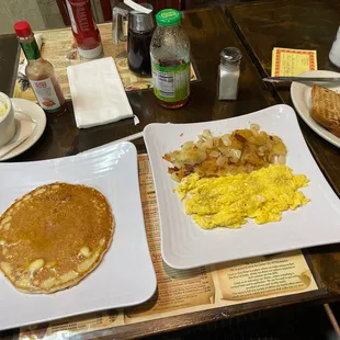 Pancake, Grits + 2 Eggs Any Style Platter