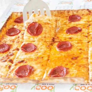 Cheese Peperoni Pizza