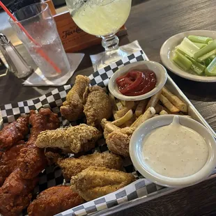 12 Wings Special - Buffalo &amp; Lemon Pepper