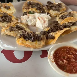 Steak nachos