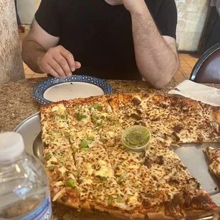 Meat Lovers / Mediterranean pizza XL