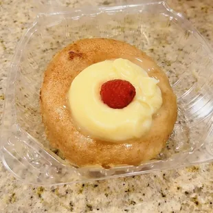 Crème brûlée donut
