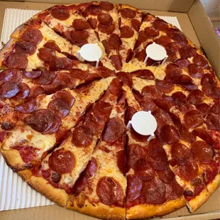 Supreme size pepperoni, thin crust