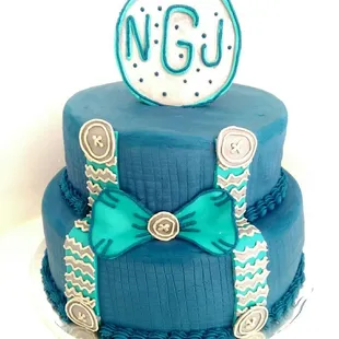 Matching invitation baby shower cake