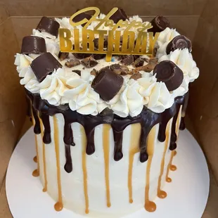 Rolo Drip cake
