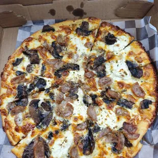 The Muush Mushroom &amp; Herb w sausage