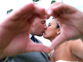 Hawaiian Events by Mounia