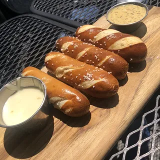 Bavarian Pretzel (Lakewood, Ohio)