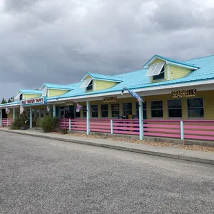 Forbes Salt Water Taffy has taffy, fudge, candy and other beachy gifts and souvenirs.