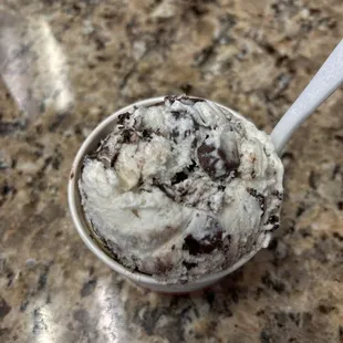 Moose tracks ice cream