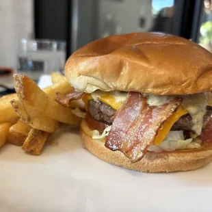 Bacon Cheeseburger for the win