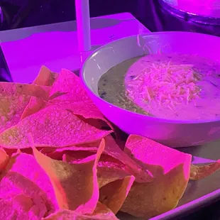 Spinach and Artichoke Dip-Before realizing it was like soup. Nice initial presentation.