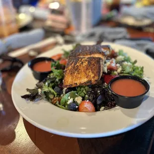 Grilled Salmon Salad