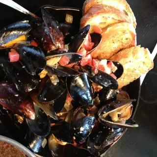 Angry Mussels