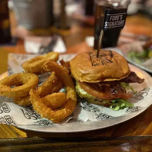 FORD-S SIGNATURE with PISTON ONION RINGS