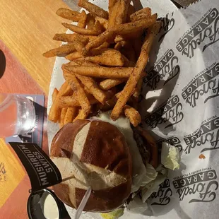 Model a Burger