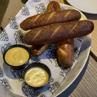 Edsel's Hot Pretzels