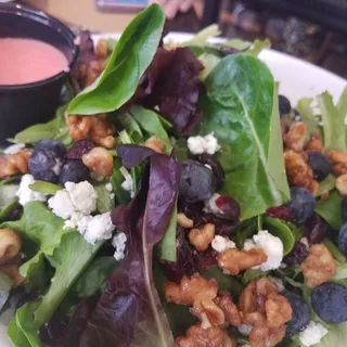 Shrimp Berries and Gorgonzola Salad