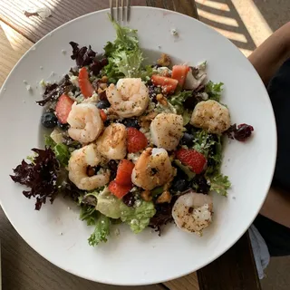 Shrimp Berries and Gorgonzola Salad
