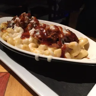 Pulled Pork Mac N' Cheese