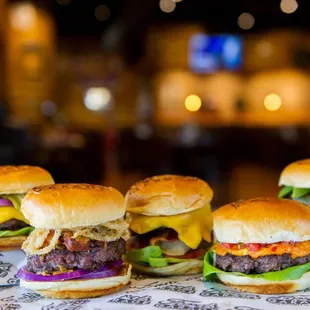 Ford&apos;s Garage Fresh 1/3 lb Roadster Burgers