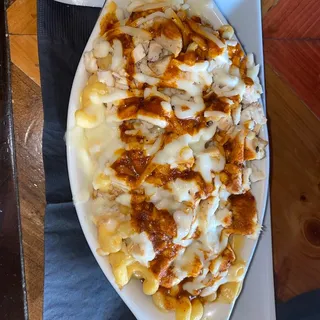 Buffalo Blackened Chicken Mac N' Cheese