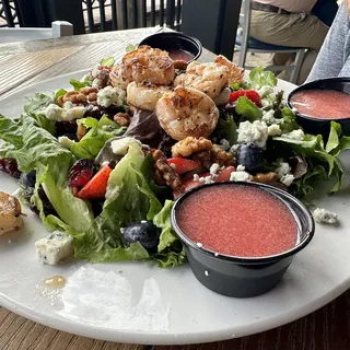 Shrimp Berries and Gorgonzola Salad
