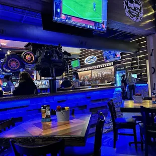 sushi and sashimi, interior