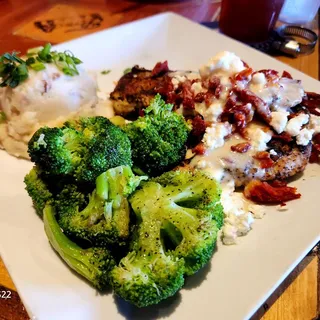Family Style White Cheddar Mashed Potatoes