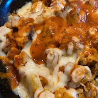 Buffalo Blackened Chicken Mac N' Cheese