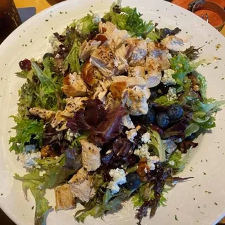 Berries and Gorgonzola Salad