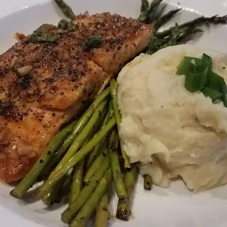 Chili Garlic Salmon