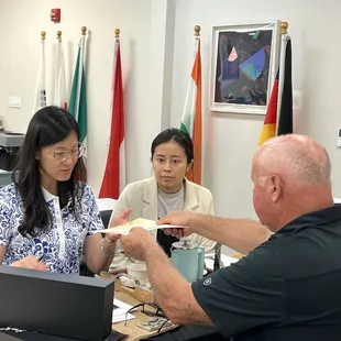 Business meeting with Taiwan and  Hawai&apos;i companies!