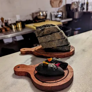 Bread with black better