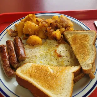 a plate of breakfast foods