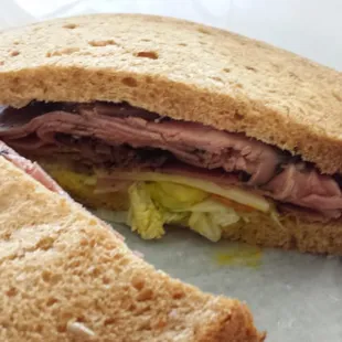 Lots of fresh meat on the sandwiches; the one reason to go here if you're not within walking distance.