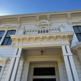 Touring the Glass House next door