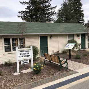 Visitor Center/Gift Shop. Closed during our visit.