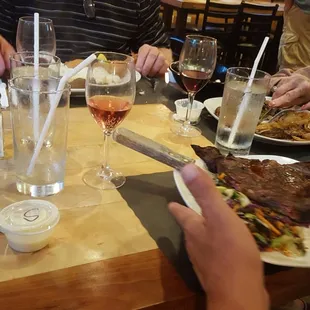 Awesome steaks, fish and crab cakes.